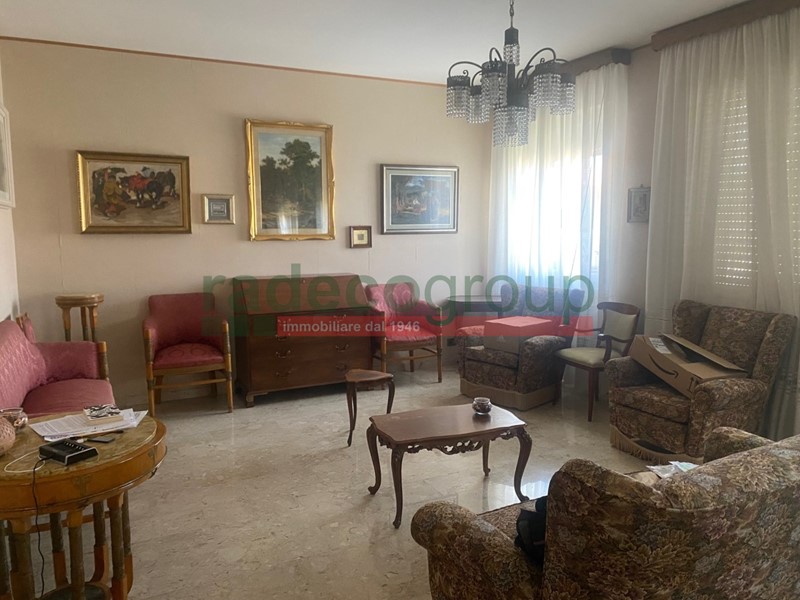 Appartamento in Vendita a Livorno, zona roma, 310'000€, 190 m², con Box