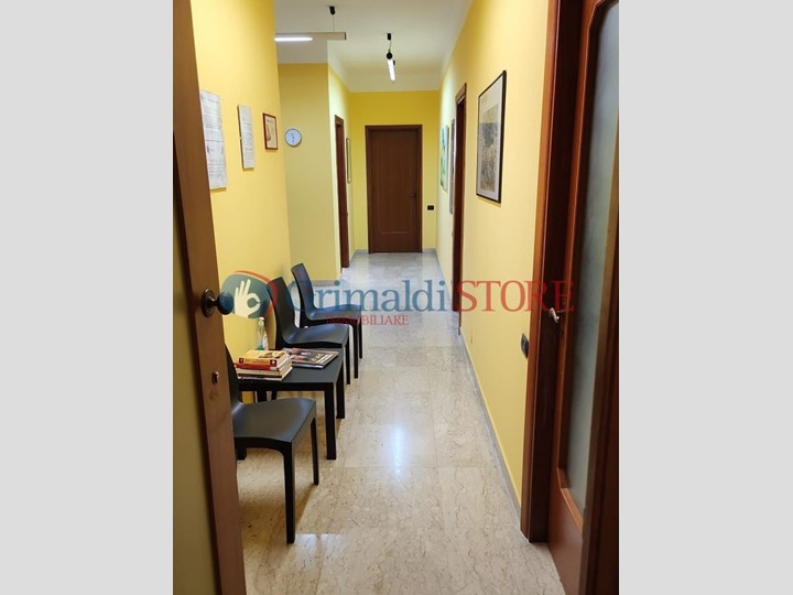 Ufficio in Vendita a Lecce, 170'000€, 156 m²