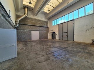 Capannone in Affitto a Santa Croce sull'Arno, 2'700€, 450 m²