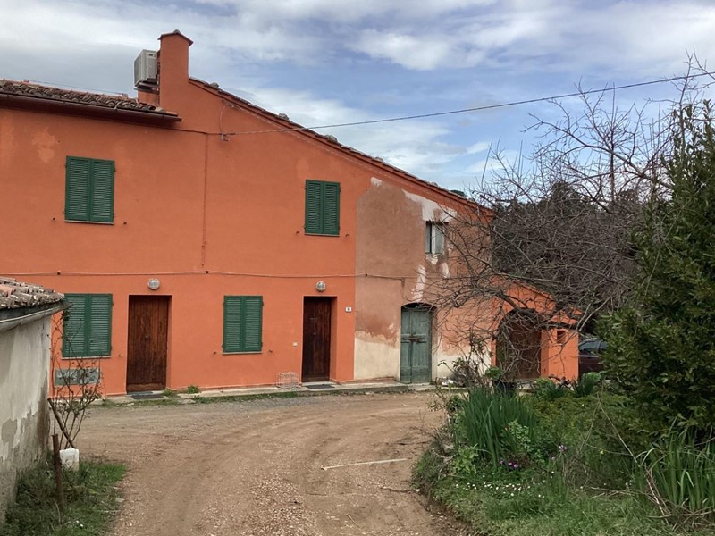 Casa Semi Indipendente in Vendita a Casciana Terme Lari, 270'000€, 200 m², con Box