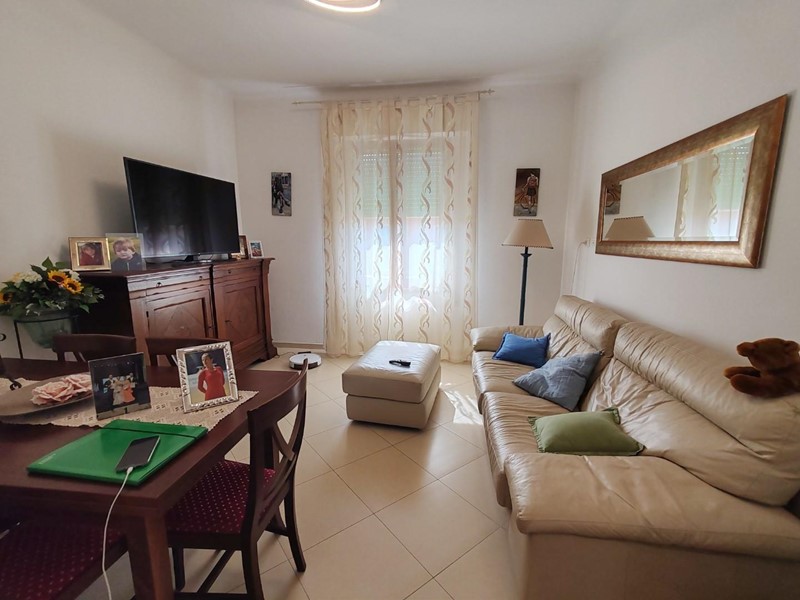 Quadrilocale in Vendita a Massa, 200'000€, 72 m², arredato