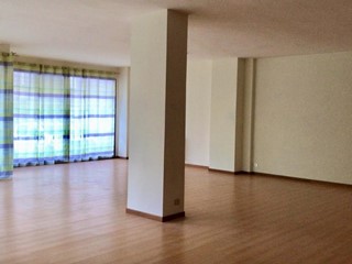 Negozio in Affitto a Chianciano Terme, 600€, 108 m²