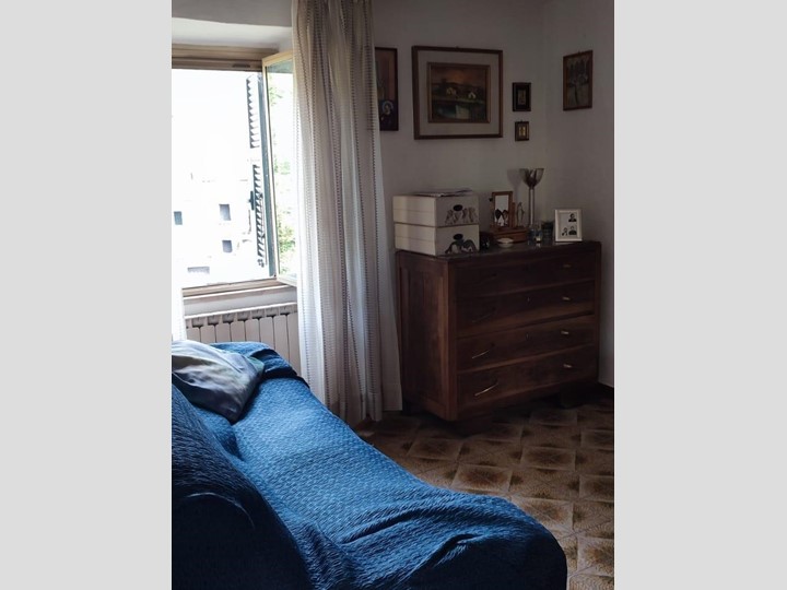 Appartamento in Vendita a Aulla, zona Pallerone, 95'000€, 100 m², arredato