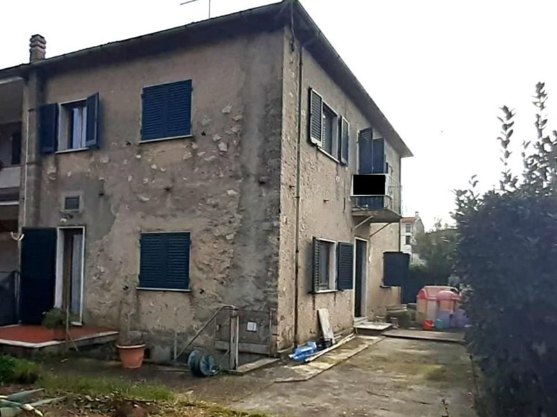 Casa Semi Indipendente in Vendita a Seravezza, zona Pozzi, 250'000€, 135 m²