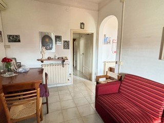 Trilocale in Vendita a Cascina, zona Casciavola, 92'000€, 65 m², arredato