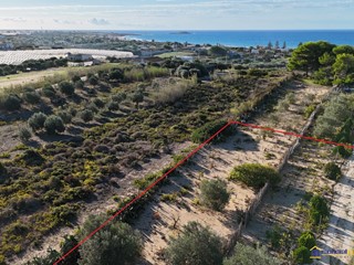 Villa in Vendita a Pachino, 70'000€, 90 m²