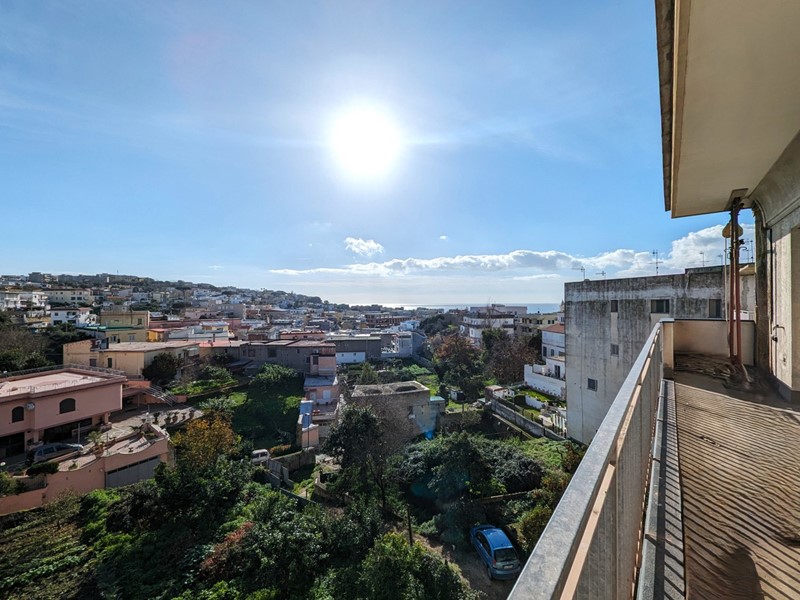 Quadrilocale in Vendita a Monte di Procida, 390'000€, 145 m²