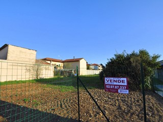 Terreno edificabile in Vendita a Inveruno, 50'000€, 747 m²