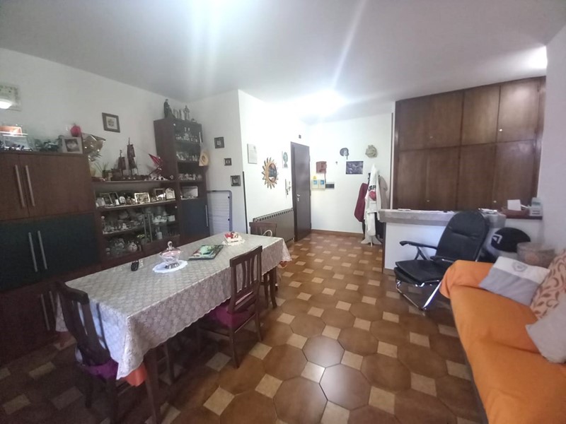 Quadrilocale in Vendita a Tivoli, zona Villa Adriana, 169'000&euro;, 109 m²