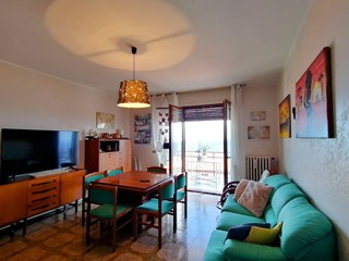 Trilocale in Affitto a Nebbiuno, zona Fosseno , 600€, 85 m², arredato