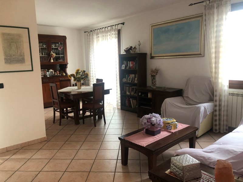 Villa in Vendita a Adria, 265'000€, 186 m²