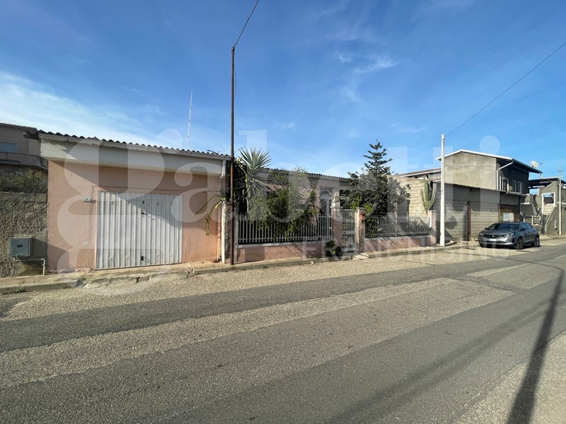 Casa Indipendente in Vendita a Terralba, 115'000€, 125 m²