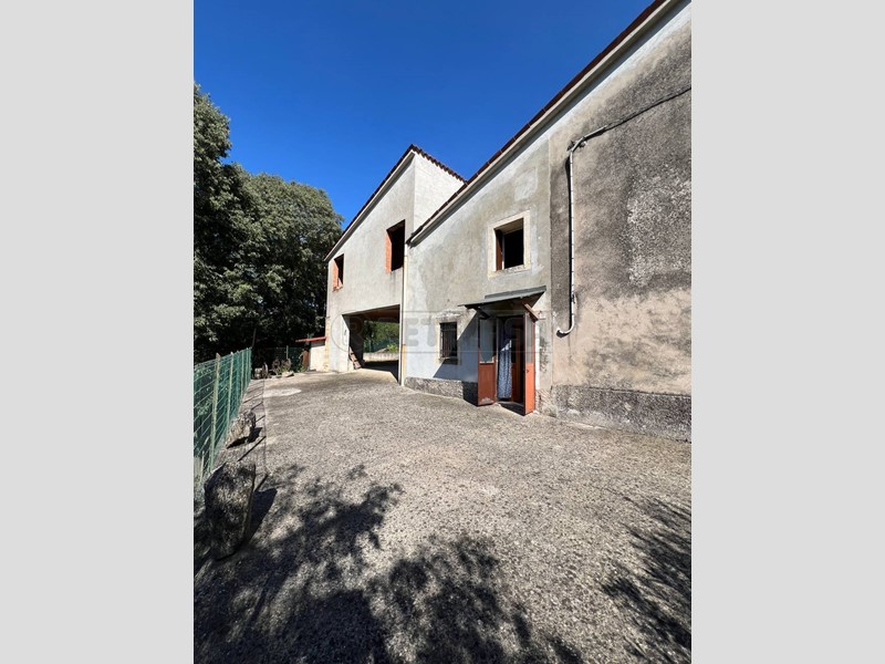 Casa Indipendente in Vendita a Val Liona, 180'000€, 170 m²