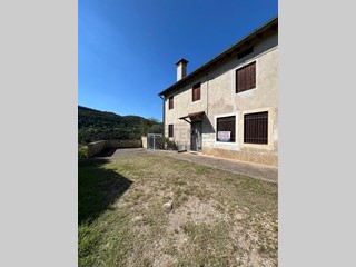 Casa Indipendente in Vendita a Val Liona, 180'000€, 170 m²