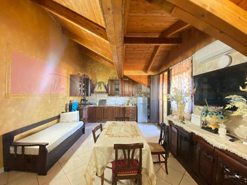 Trilocale in Vendita a Giugliano in Campania, 119'000&euro;, 75 m²