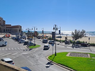 Quadrilocale in Vendita a Nettuno, zona CENTRO VIA GENOVA 2A, 239'000€, 75 m²