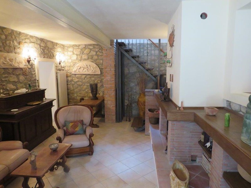 Casa Indipendente in Vendita a Pontremoli, zona Grondola, 90'000€, 120 m²