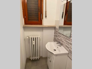 Negozio in Vendita a Rivoli, 49'000€, 50 m²