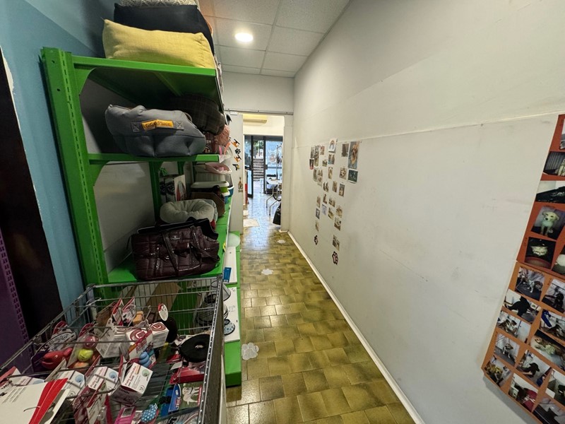 Attività commerciale in Vendita a Terni, 60'000€, 68 m²