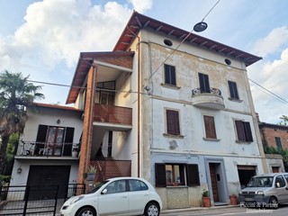 Appartamento in Vendita a Castiglione del Lago, zona Villastrada, 70'000€, 100 m², con Box