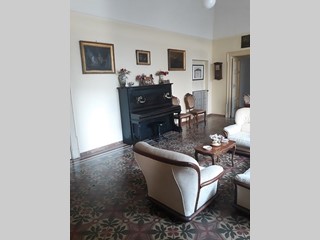 Appartamento in Vendita a Guardiagrele, zona Centro, 150'000€, 250 m²