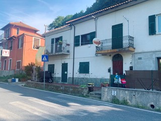 Trilocale in Vendita a Stella, zona Santa Giustina, 37'000€, 75 m²
