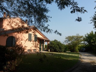 Villa in Vendita a Gatteo, zona Gatteo A Mare, 400 m², con Box