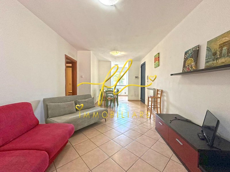 Quadrilocale in Vendita a Cecina, zona Cecina Marina, 250'000€, 75 m²