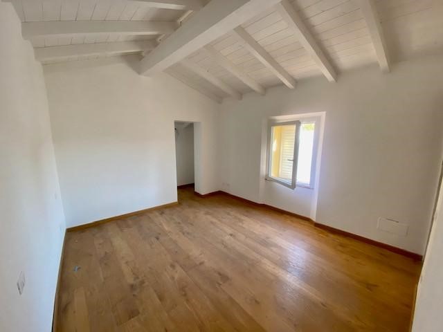 Casa Indipendente in Vendita a San Giuliano Terme, zona Arena Metato, 250'000€, 80 m²