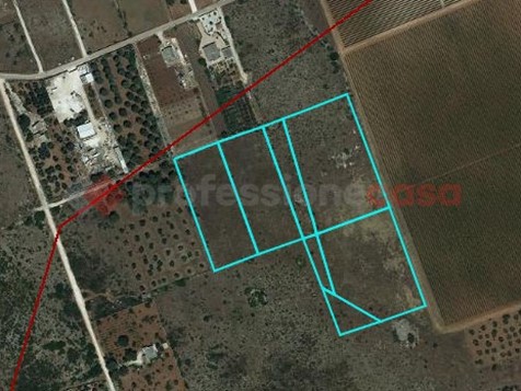 Terreno agricolo in Vendita a Manduria, 50'000€, 28282 m²