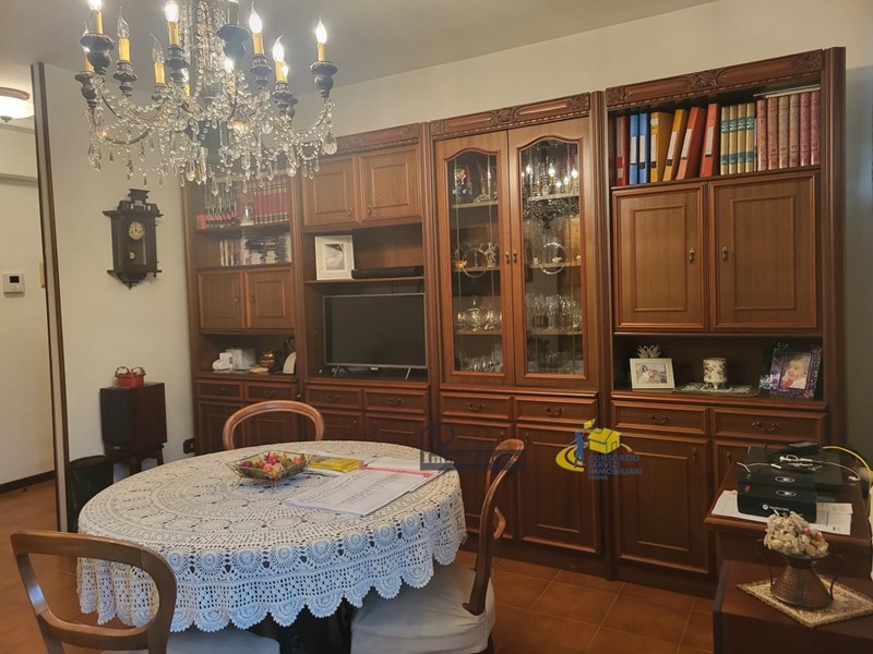 Quadrilocale in Vendita a Parma, zona Parma CittÃ  Est, 235'000€, 110 m², arredato, con Box