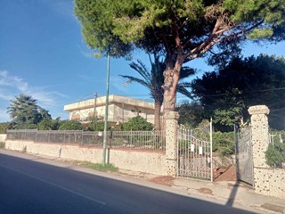 Villa in Vendita a Castelvetrano, zona Selinunte paese, 360'000&euro;, 200 m²