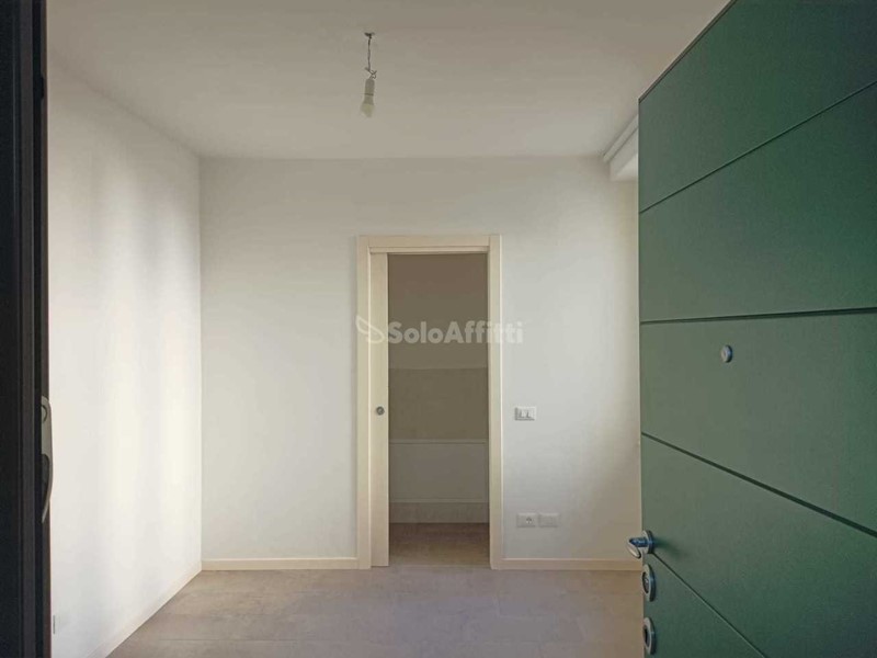 Ufficio in Affitto a Pescate, zona Pescalina, 630€, 65 m²