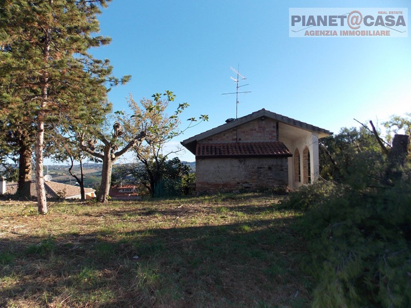 Casa Indipendente in Vendita a Spinetoli, 99'000€, 200 m²