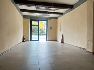 Immobile commerciale in Vendita a Lucca, zona Sant'Anna, 80'000€, 50 m²