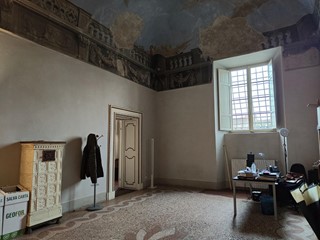 Ufficio in Affitto a Pisa, 1'800€, 180 m²