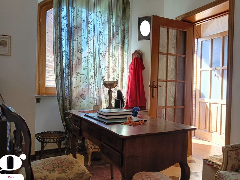 Trilocale in Vendita a Patti, 80'000€, 100 m²