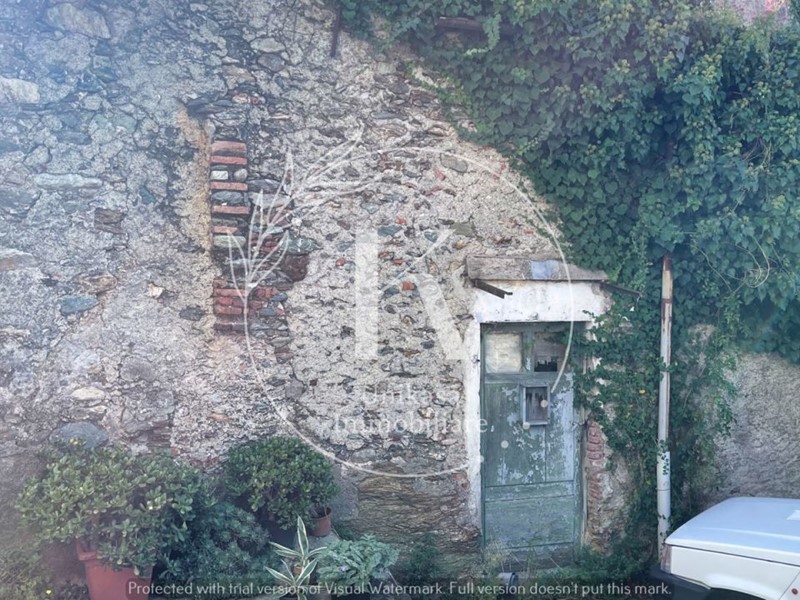 Casa Indipendente in Vendita a Vado Ligure, zona Segno, 55'000€, 150 m²
