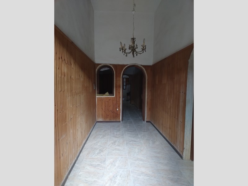 Casa Indipendente in Vendita a San Donaci, zona Via Dei Mille n. 28, 65'000€, 140 m²