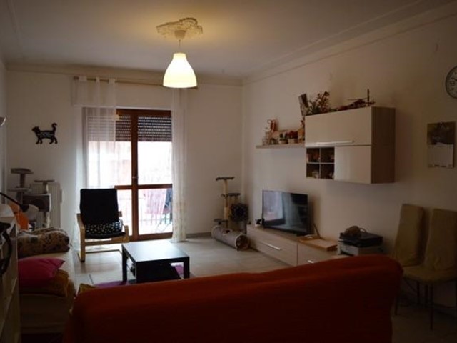 Quadrilocale in Vendita a Carrara, 180'000€, 85 m², arredato