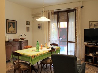 Appartamento in Vendita a Cascina, 65'000€, 110 m²