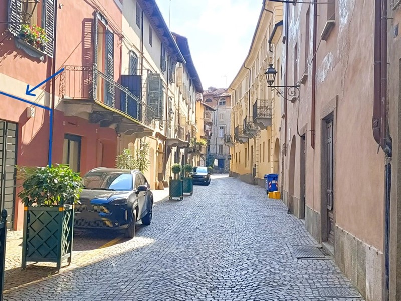 Negozio in Vendita a Saluzzo, 149'000€, 200 m²