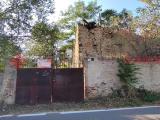 Casale in Vendita a Piossasco, 109'000€, 250 m²