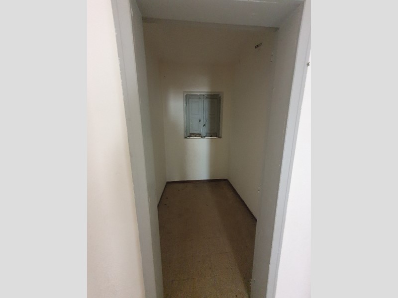 Trilocale in Vendita a Reggio Calabria, 25'000€, 70 m²
