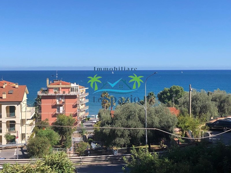Bilocale in Vendita a Andora, zona Marina Di Andora, 180'000€, 40 m², arredato