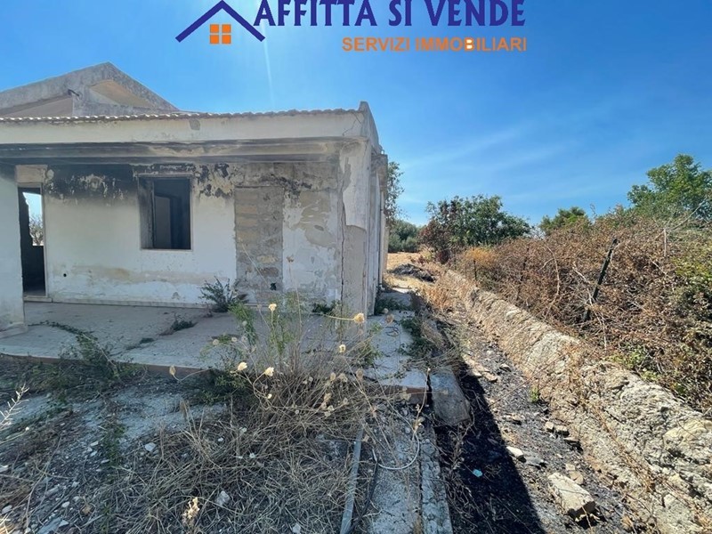 Terreno agricolo in Vendita a Siracusa, 33'000€, 4000 m²