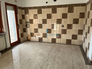 Trilocale in Affitto a Carrara, zona Marina Di Carrara, 900€, 80 m²