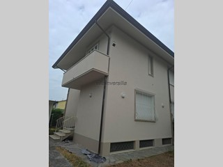 Appartamento in Vendita a Pietrasanta, zona Marina di Pietrasanta, 580'000€, 140 m², arredato