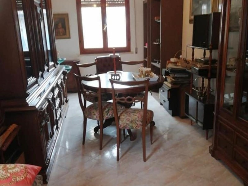 Trilocale in Vendita a Castelnuovo Magra, zona Molicciara, 79'000€, 70 m²
