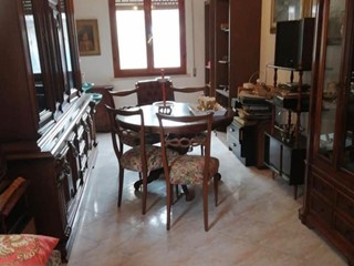 Trilocale in Vendita a Castelnuovo Magra, zona Molicciara, 79'000€, 70 m²